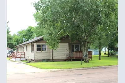 910 6th Street NE, Little Falls, MN 56345 - Photo 1