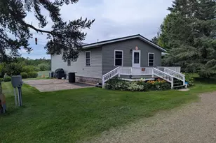 92204 Hillcrest Rd, Sturgeon Lake Township, MN 55783 - Photo 1