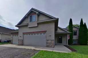 2200 Buffalo Ridge Dr, Buffalo, MN 55313 - Photo 1