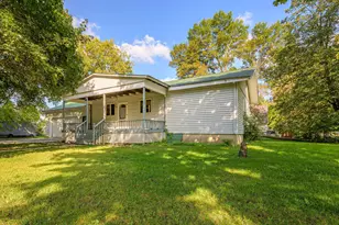 141 3rd St E, Hector, MN 55342 - Photo 1