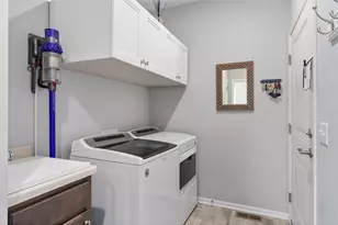 1575 Evan Ct, New Richmond, WI 54017 - Photo 17