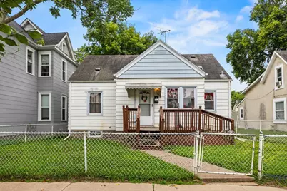 772 Jessamine Avenue E, Saint Paul, MN 55106 - Photo 1