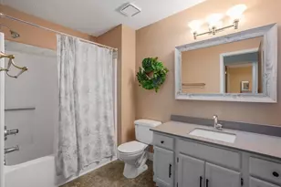 1865 Donegal Dr, Woodbury, MN 55125 - Photo 17