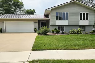 2300 12th St SW, Austin, MN 55912 - Photo 1