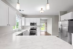 182 Sandpiper Cir, Hastings, MN 55033 - Photo 9
