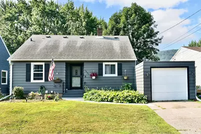 1067 Gilmore Avenue, Winona, MN 55987 - Photo 1