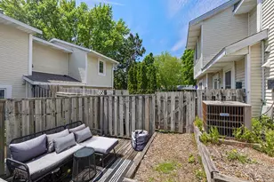 2028 Pathways Dr, Saint Paul, MN 55119 - Photo 27