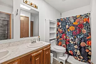 2028 Pathways Dr, Saint Paul, MN 55119 - Photo 21