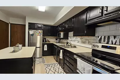 1210 Long Avenue #202, Detroit Lakes, MN 56501 - Photo 11