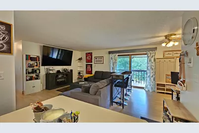 1210 Long Avenue #202, Detroit Lakes, MN 56501 - Photo 11