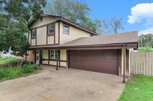 3201 Thurber Rd, Brooklyn Center, MN 55429 - Photo 1