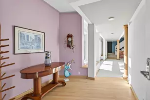 555 Montcalm Pl, Saint Paul, MN 55116 - Photo 3