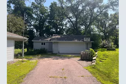 109 Whitman Street S, Lake Benton, MN 56149 - Photo 3