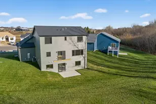 6111 Cody Ln NW, Rochester, MN 55901 - Photo 33