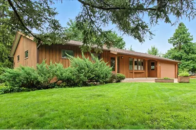 2726 Lakeview Avenue, Roseville, MN 55113 - Photo 1