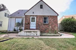 1964 4th St E, Saint Paul, MN 55119 - Photo 3