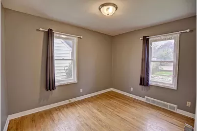 1964 4th Street E, Saint Paul, MN 55119 - Photo 9