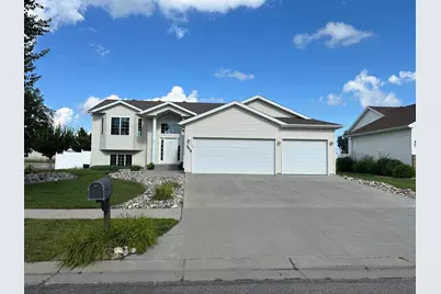 3808 13th Street S, Moorhead, MN 56560 - Photo 1