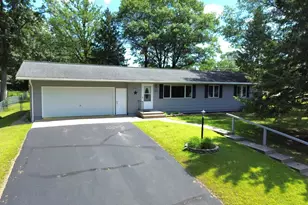 2131 Graydon Ave, Brainerd, MN 56401 - Photo 1