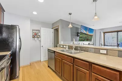 3467 Greenwood Court S, Eagan, MN 55122 - Photo 5