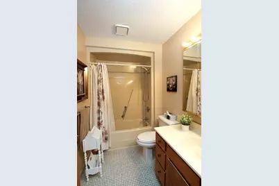 250 Freemont Avenue SE #113, Hutchinson, MN 55350 - Photo 15