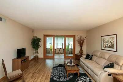 250 Freemont Avenue SE #113, Hutchinson, MN 55350 - Photo 3