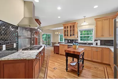 15312 McKenzie Boulevard, Minnetonka, MN 55345 - Photo 17