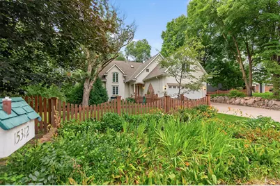 15312 McKenzie Boulevard, Minnetonka, MN 55345 - Photo 3