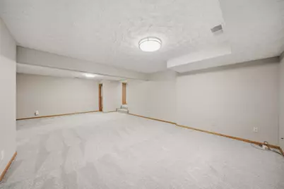 616 Brown Street SW, Hutchinson, MN 55350 - Photo 25