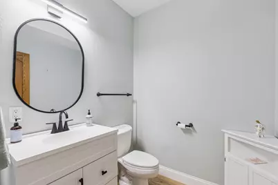 616 Brown Street SW, Hutchinson, MN 55350 - Photo 11