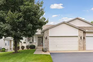 807 Woodduck Dr, Woodbury, MN 55125 - Photo 1