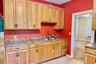 613 Maine Ave, Adrian, MN 56110 - Photo 3