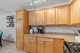 6121 32nd Ave N, Crystal, MN 55422 - Photo 11