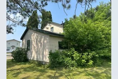 302 4th Street SE, Deer River, MN 56636 - Photo 3