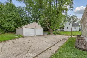 1020 St Jacob Ave, Albert Lea, MN 56007 - Photo 7
