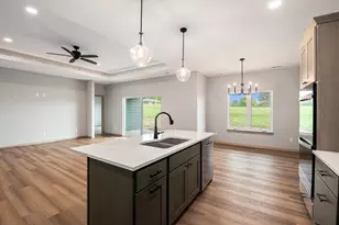 717 Tallgrass Cir, Luverne, MN 56156 - Photo 11