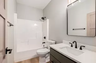 717 Tallgrass Cir, Luverne, MN 56156 - Photo 21