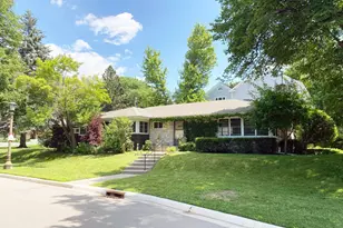 650 Mount Curve Blvd, Saint Paul, MN 55116 - Photo 1