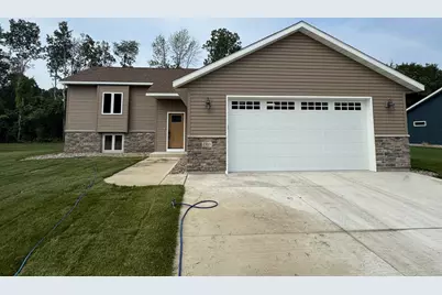 1310 SE Greenleaf Road, Owatonna, MN 55060 - Photo 1