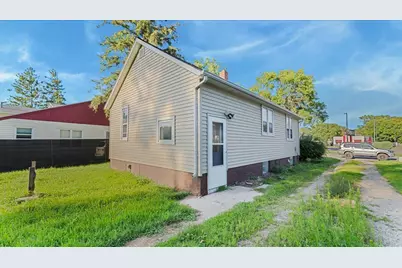 908 2nd Street SW, Willmar, MN 56201 - Photo 5