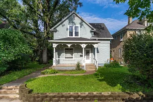 119 N Hubbard St, Crookston, MN 56716 - Photo 1