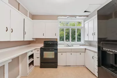 102 N 4th Street, River Falls, WI 54022 - Photo 15