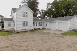 21599 170th St, Sleepy Eye, MN 56085 - Photo 9