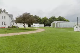 21599 170th St, Sleepy Eye, MN 56085 - Photo 5