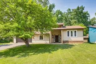 2723 Innsbruck Dr, New Brighton, MN 55112 - Photo 1