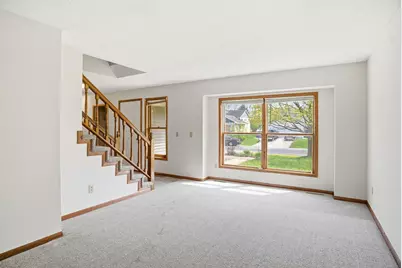 1053 Kettle Creek Road, Eagan, MN 55123 - Photo 7