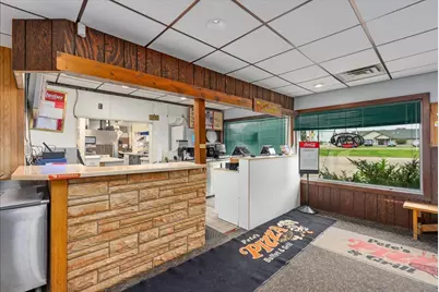 1230 N Knowles Avenue, New Richmond, WI 54017 - Photo 9