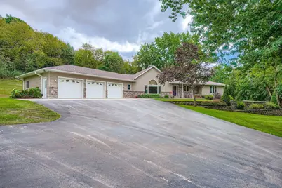 28800 Gaylord Avenue, Cannon Falls, MN 55009 - Photo 3