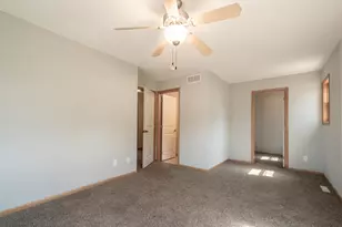 3921 36th Ave N, Robbinsdale, MN 55422 - Photo 19