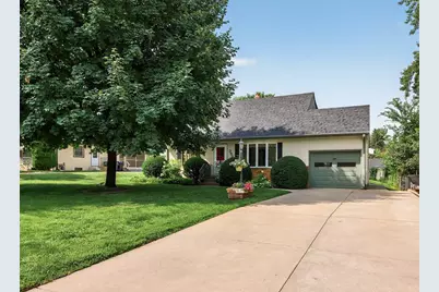 359 County Road B W, Roseville, MN 55113 - Photo 1